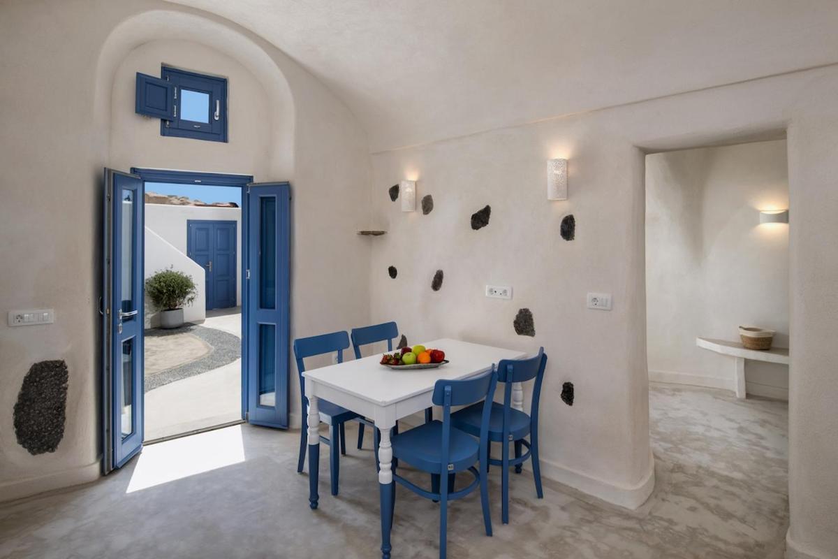 Gilbert'S Cave With Cave Jacuzzi Megalochori (Santorini) Exterior foto