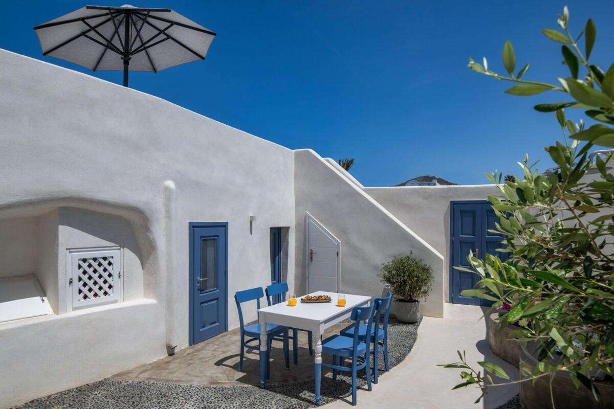 Gilbert'S Cave With Cave Jacuzzi Megalochori (Santorini) Exterior foto