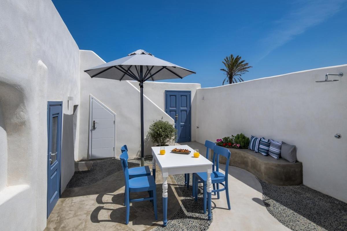 Gilbert'S Cave With Cave Jacuzzi Megalochori (Santorini) Exterior foto
